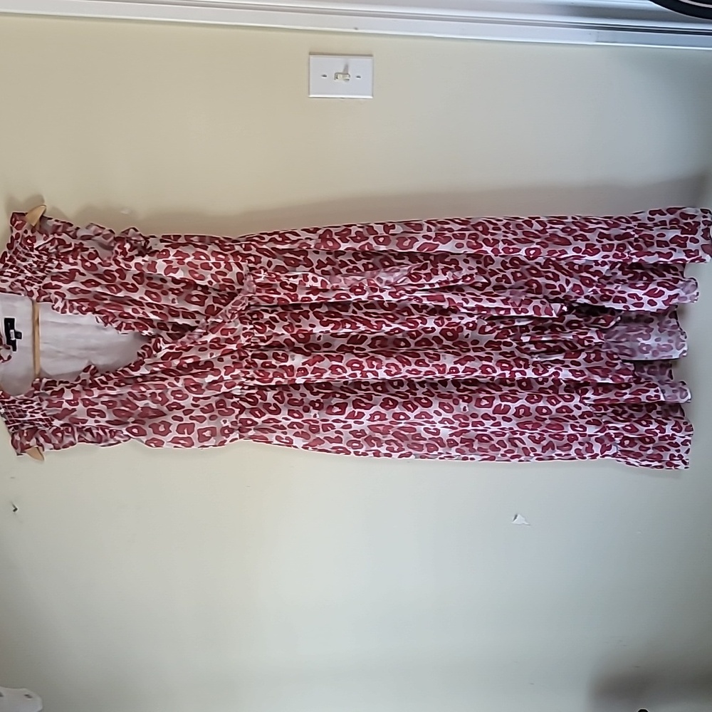 Slate & Willow Ruffle Neck and Hem Leopard print Dress Stretch Waist SZ 6